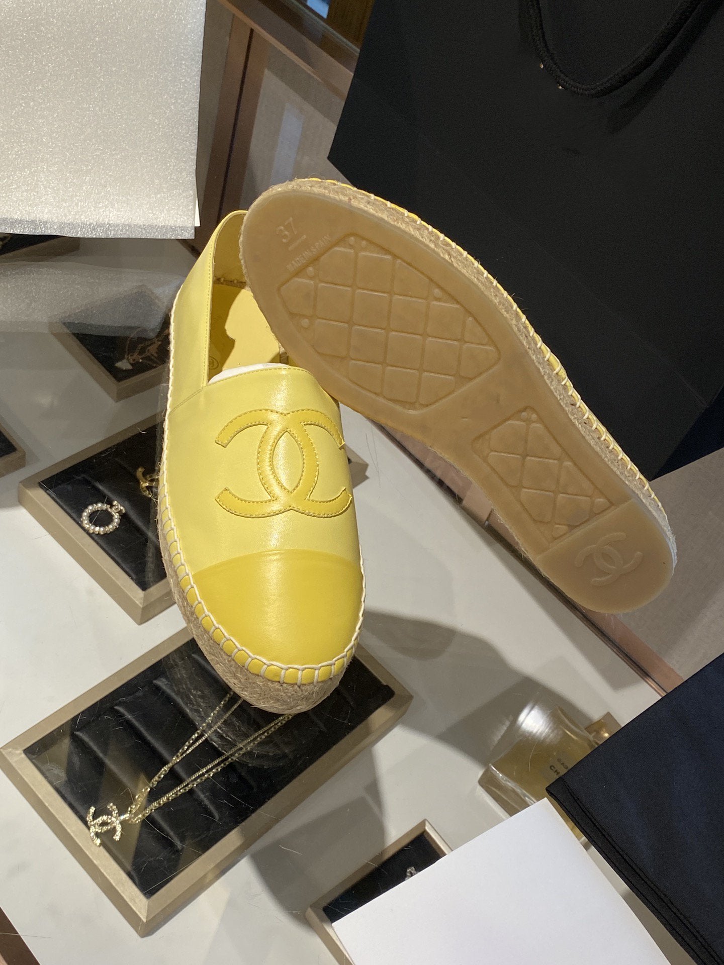 CHANEL ESPADRILLES YELLOW LAMBSKIN