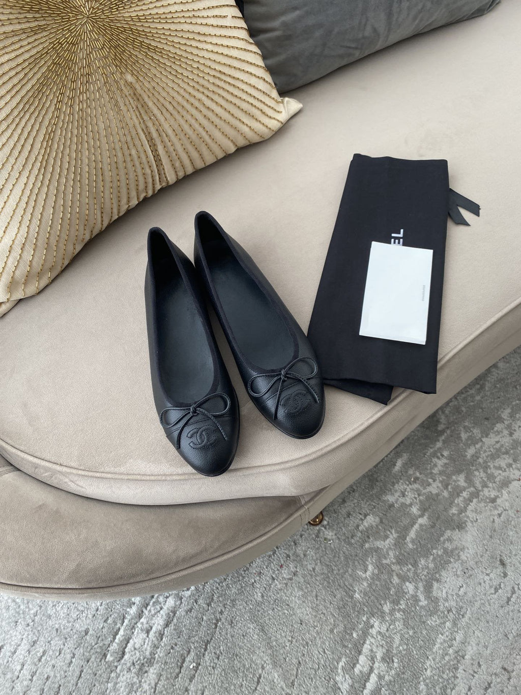 CHANEL BALLET FLATS BLACK GRAINED CALFSKIN