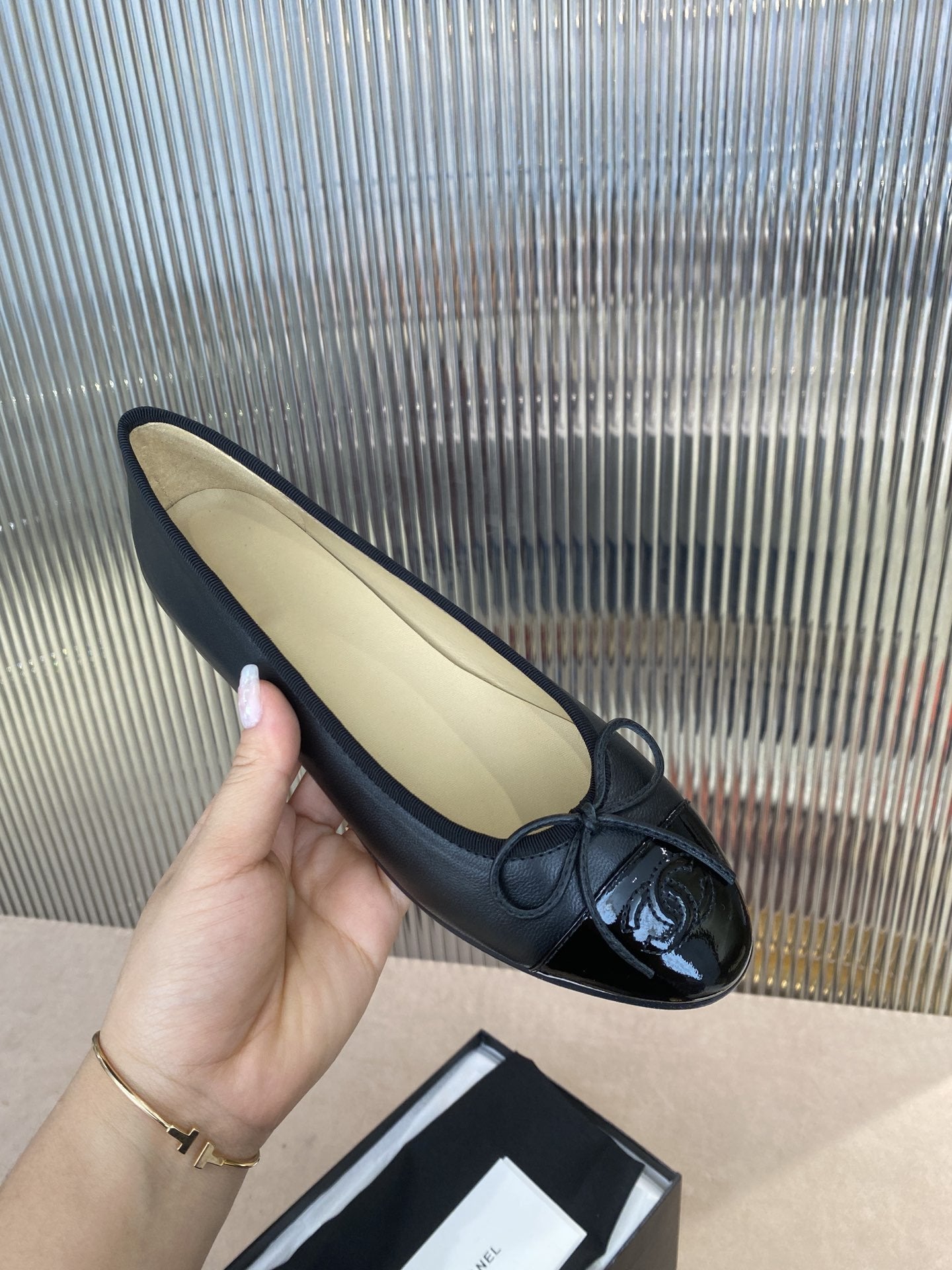 CHANEL BALLET FLATS BLACK BEIGE LAMBSKIN