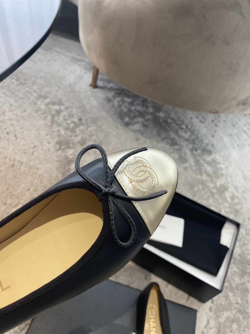 CHANEL BALLET FLATS BLACK LIGHT GOLD LAMBSKIN
