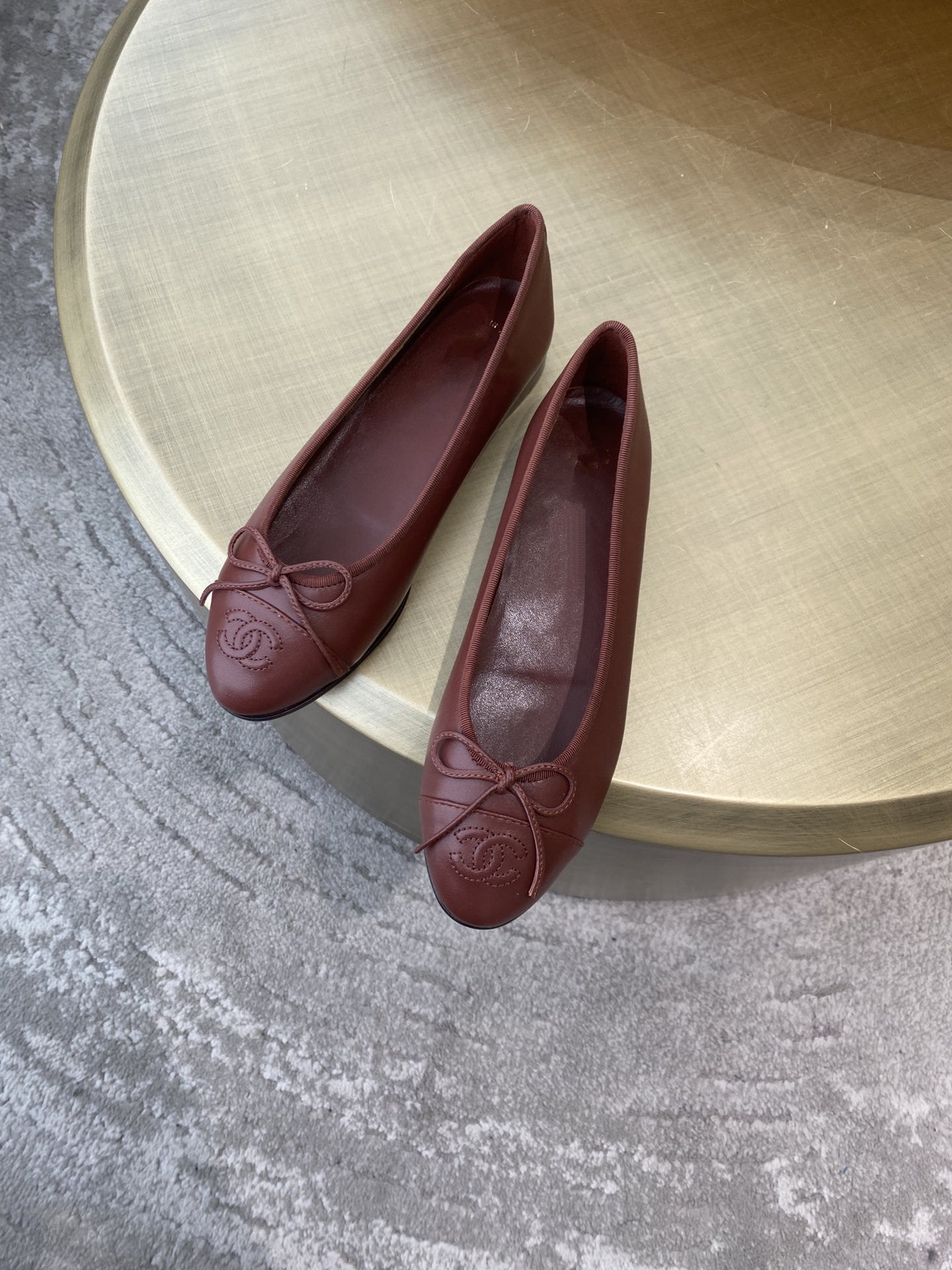 CHANEL BALLET FLATS BURGUNDY LAMBSKIN