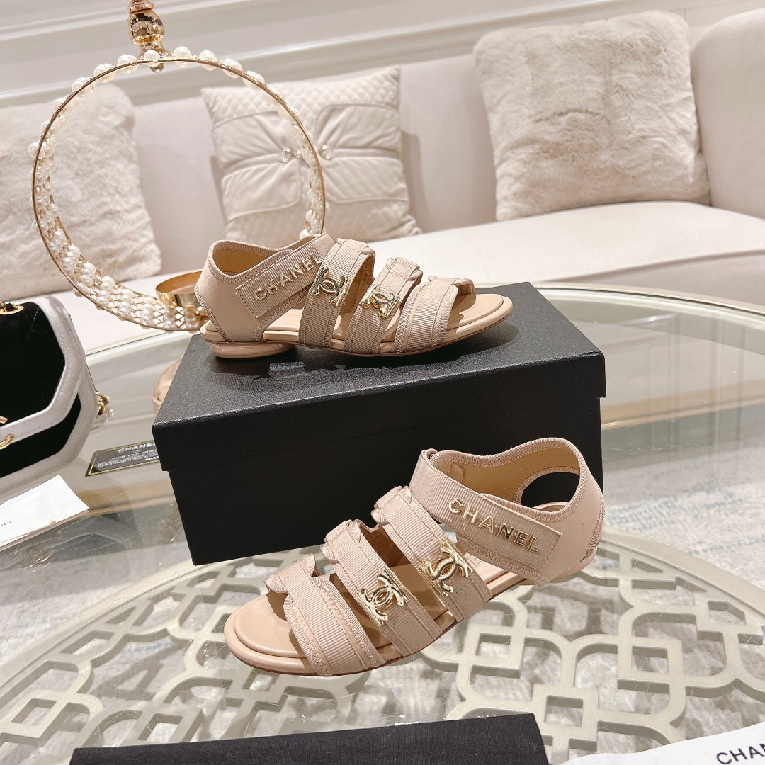CHANEL Double C  Xiaoxiang Chain Fabric Head Chunky Sandal Cream Lambskin