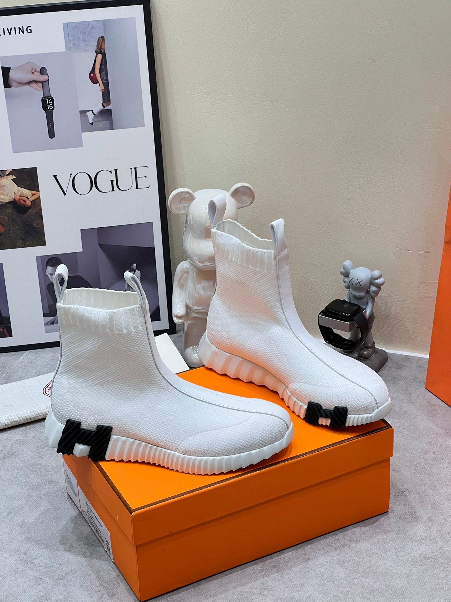 HERMES H FUN CLASSIC SNEAKER STYLISH WHITE FABRIC