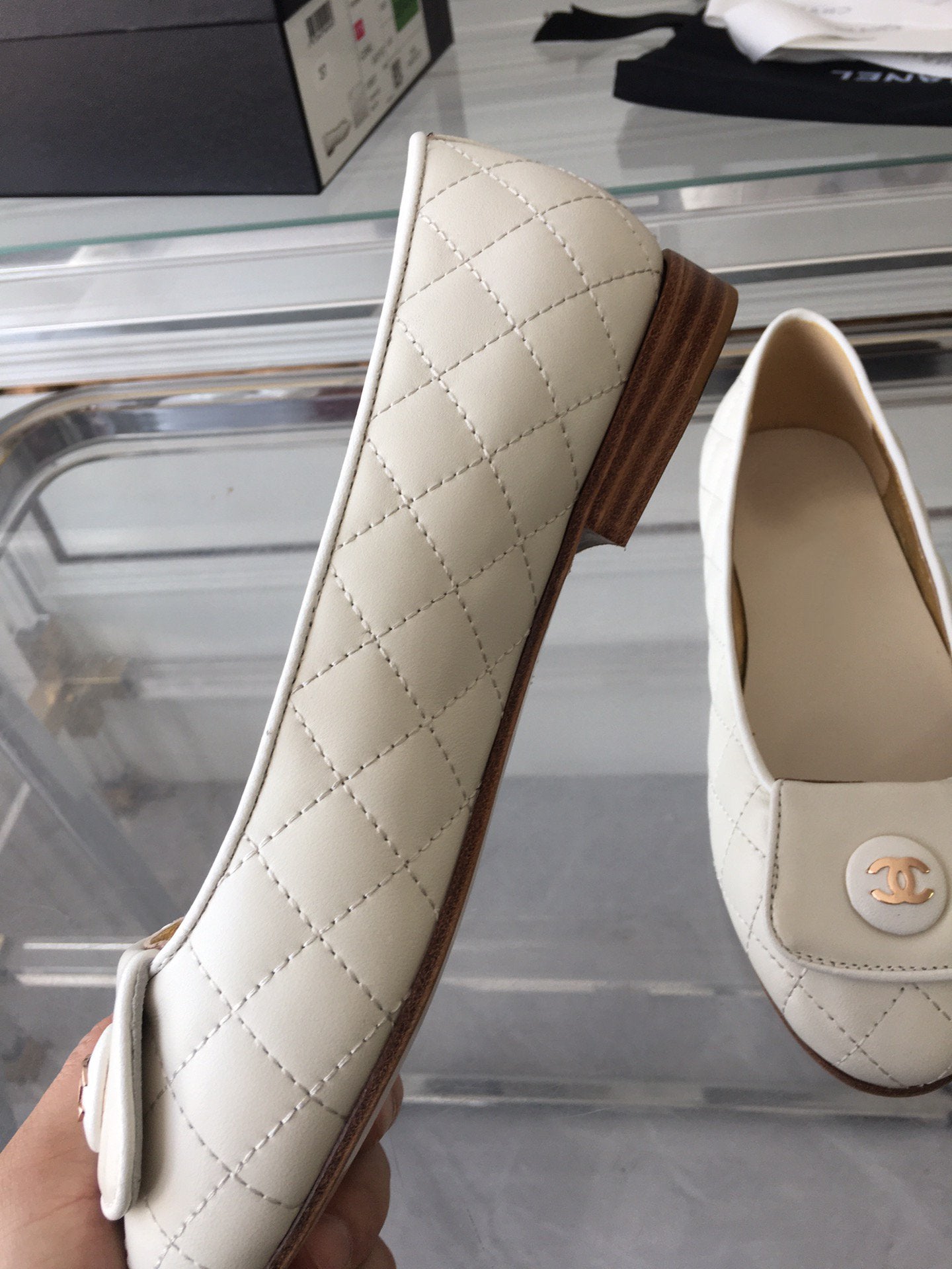CHANEL ballet flat quilted white gold  lock