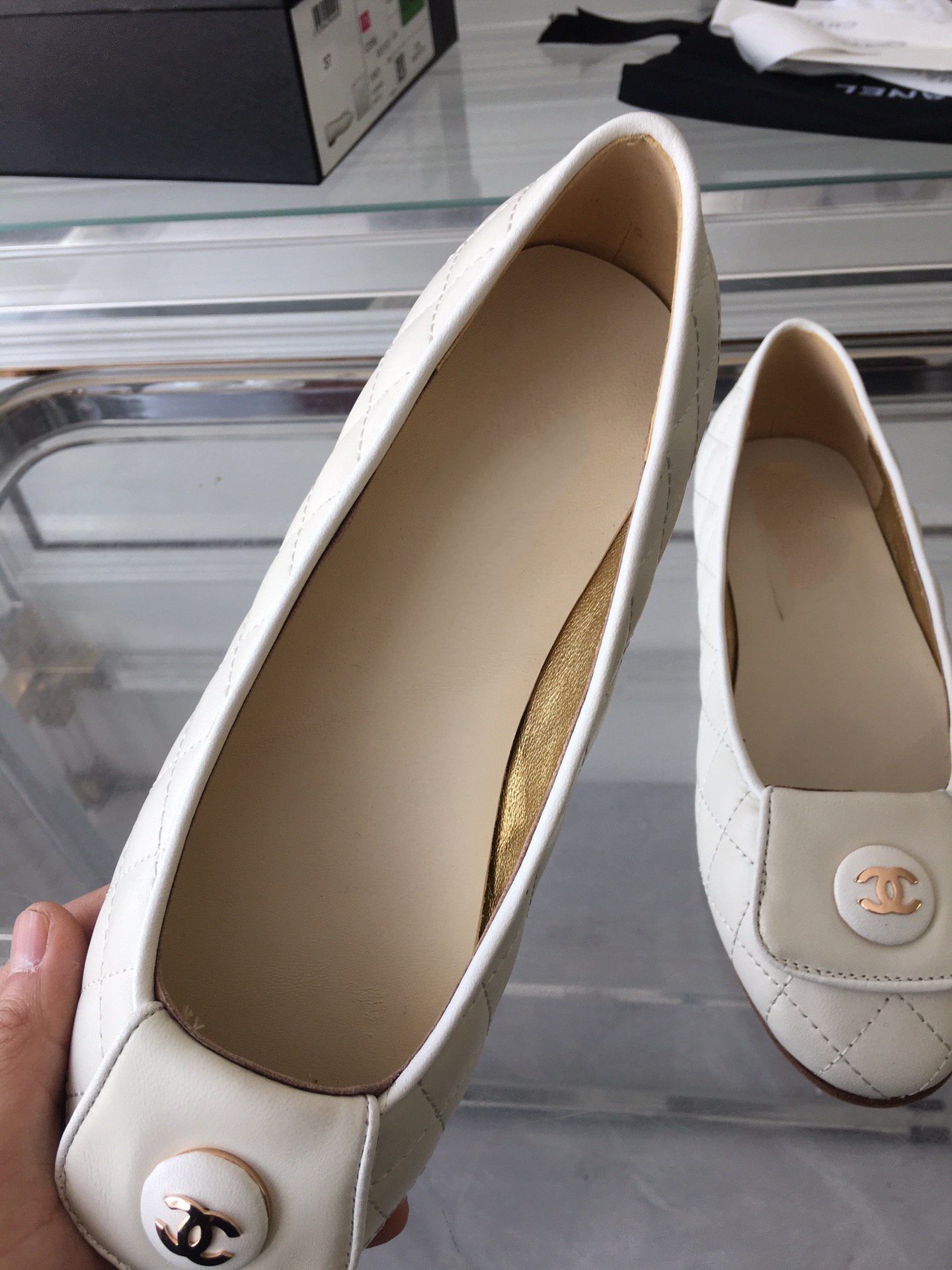 CHANEL ballet flat quilted white gold  lock