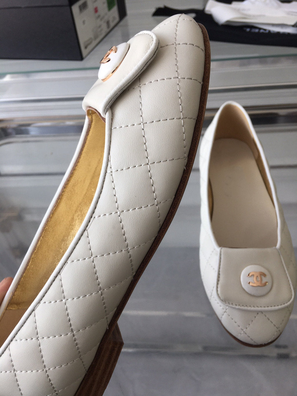 CHANEL ballet flat quilted white gold  lock