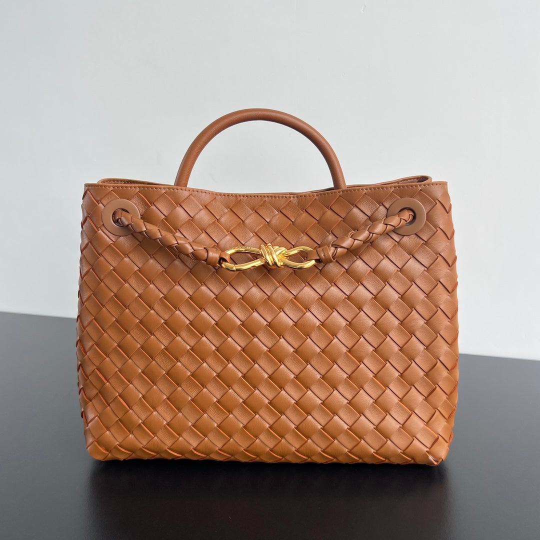 BOTTEGA VENETA LARGE ANDIAMO 32 IN BURNT ORANGE LAMBSKIN