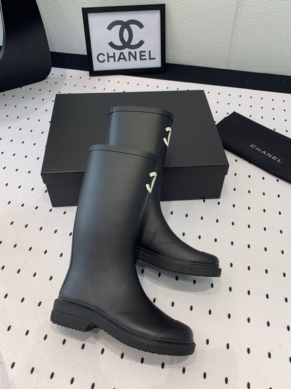 CHANEL rainboot  black coler
