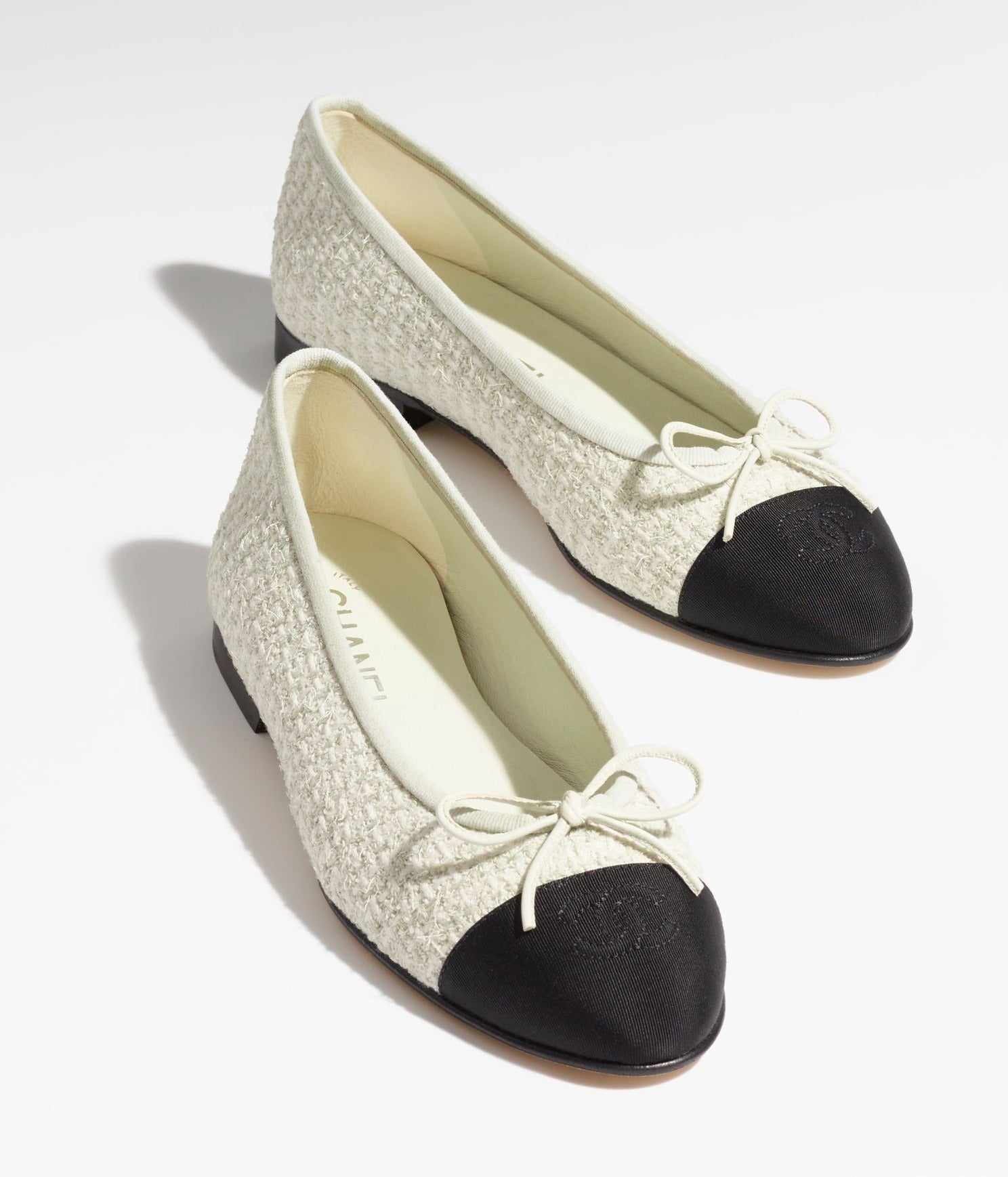 CHANEL BALLET FLATS LIGHT GRAY WHITE BLACK TWEED