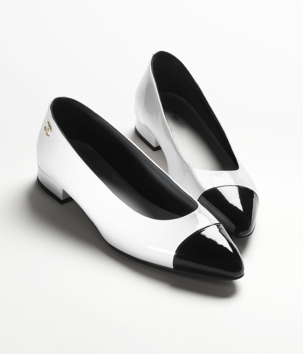 CHANEL BALLET FLATS WHITE BLACK PATENT CALFSKIN