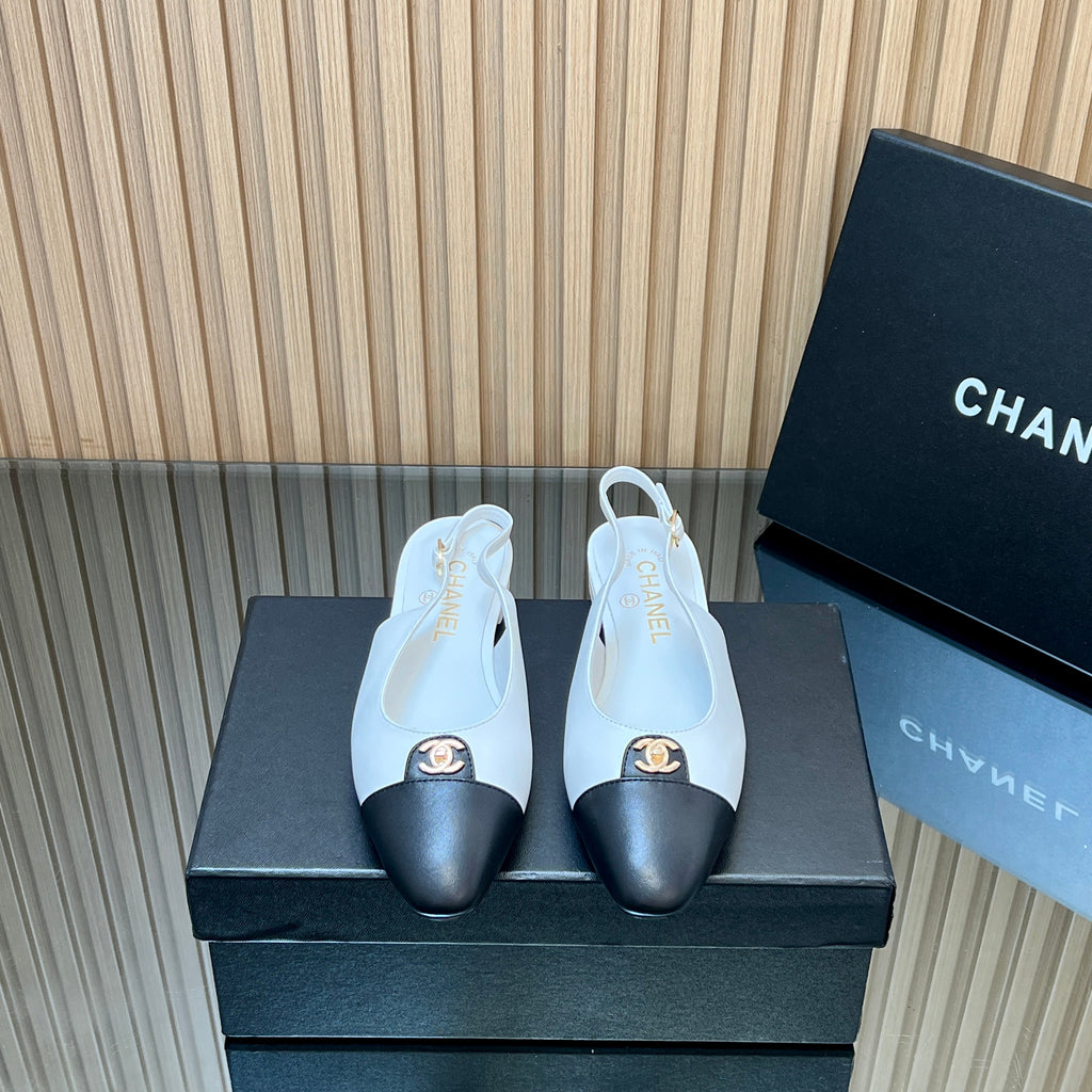 CHANEL 25S SLINGBACK FLATS IN WHITE CALFSKIN GOLD HARDWRE