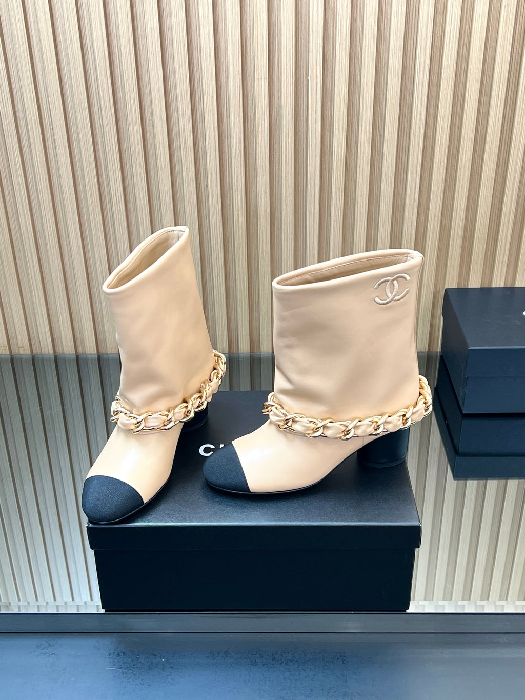 CHANEL 25S LOW BOOTS 65MM IN BEIGE CALFSKIN GOLD HARDWARE