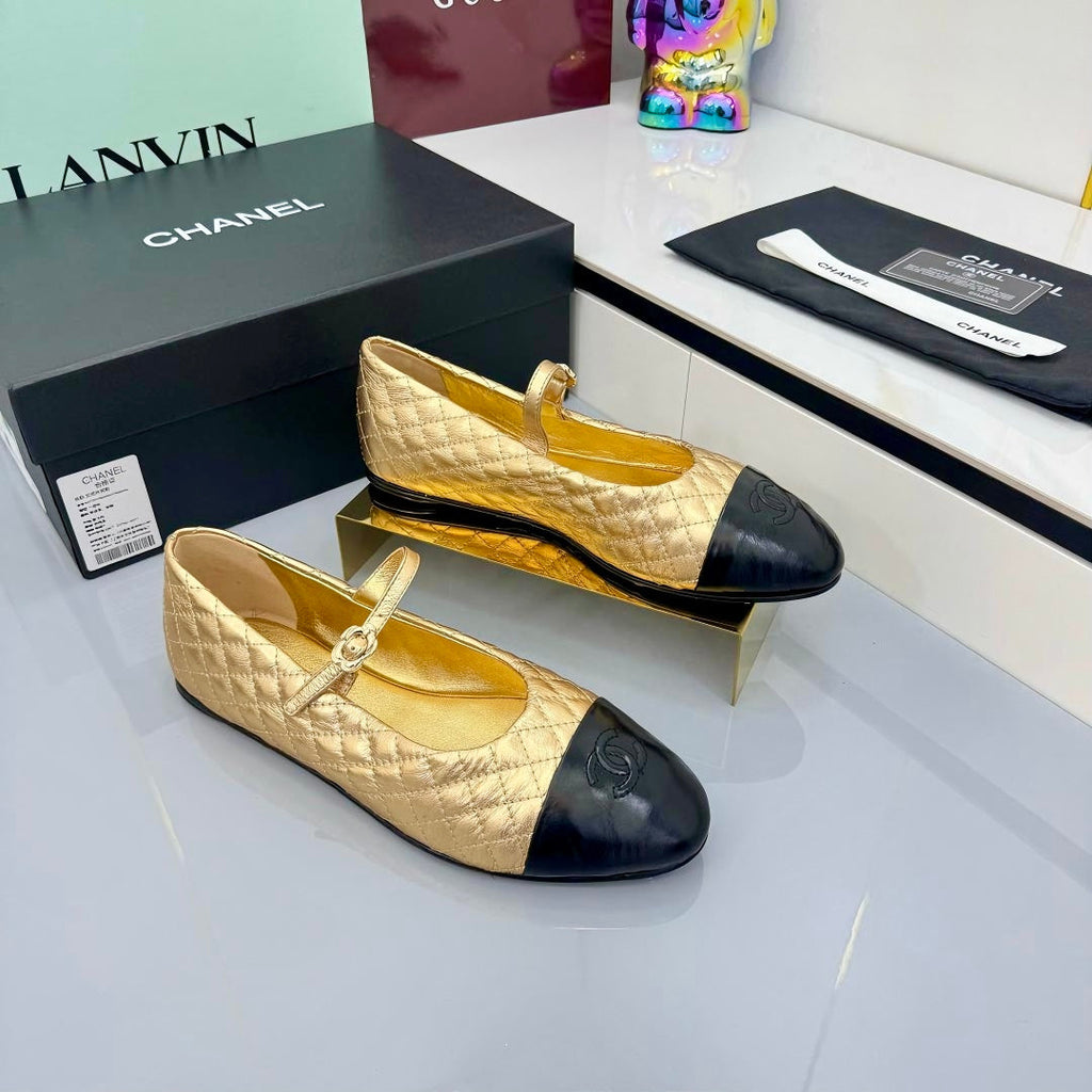 CHANEL MARY JANE FLAT 25S IN GOLD LAMBSKIN EMBOSSED LOGO