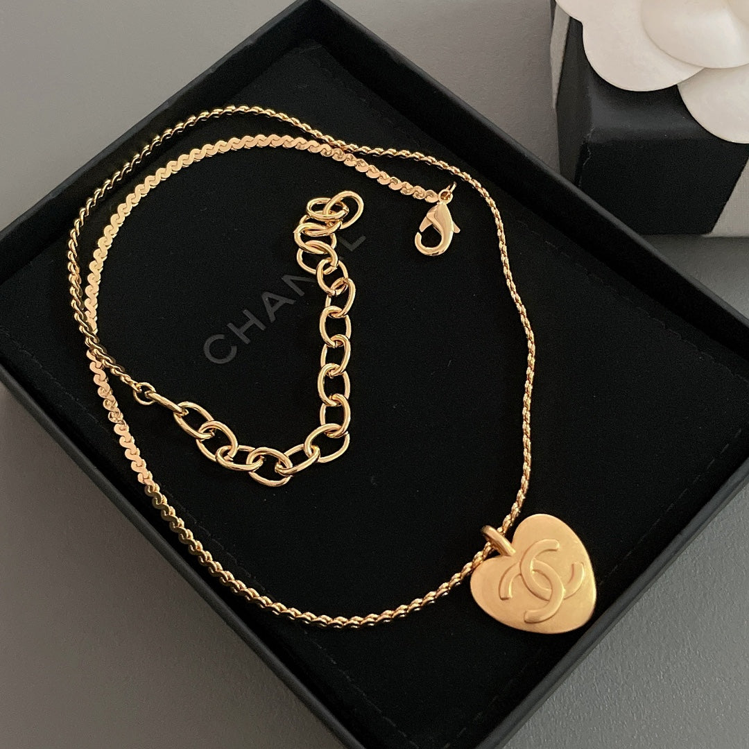 18K  Chanel Vintage Necklace