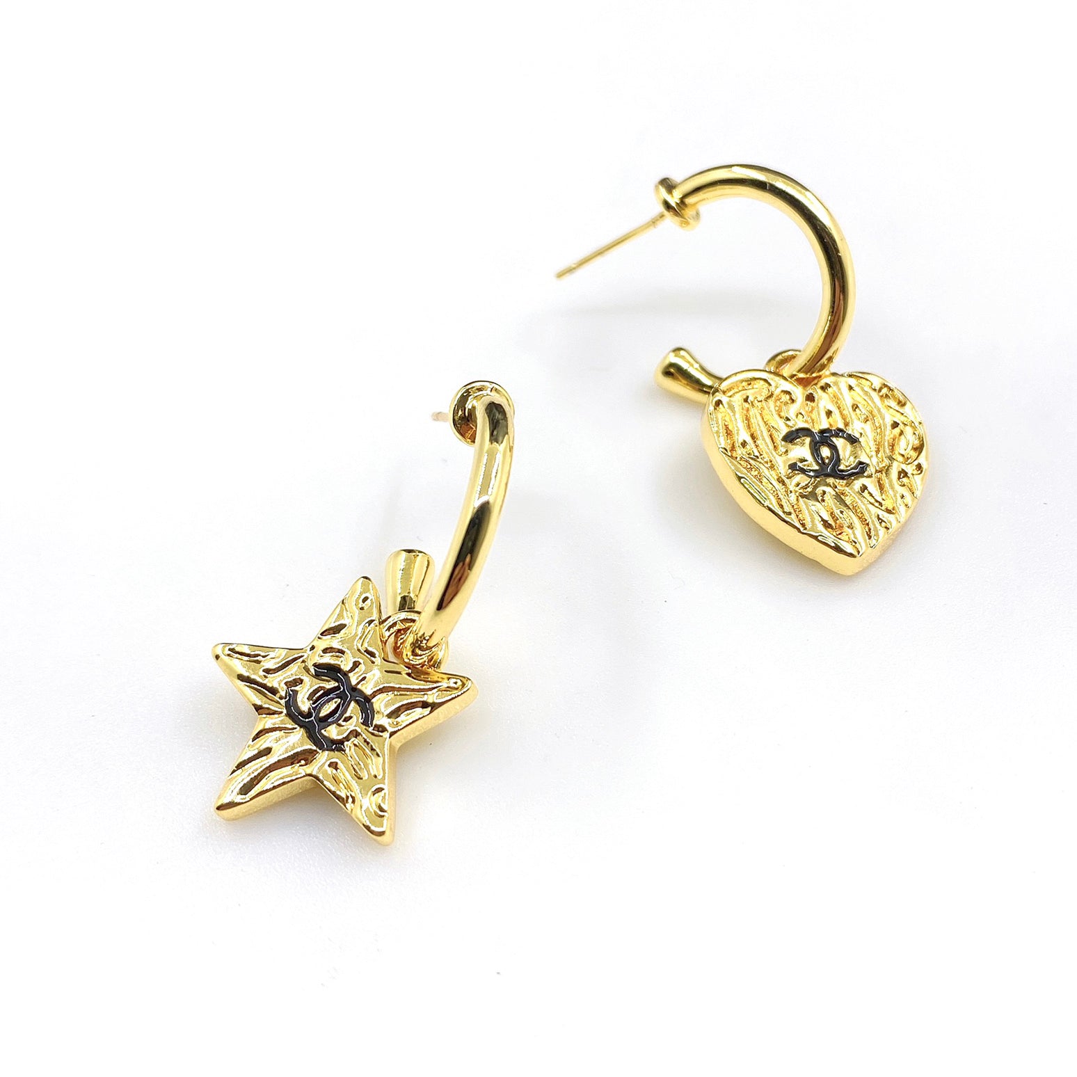 18K  Chanel Heart Star Earrings