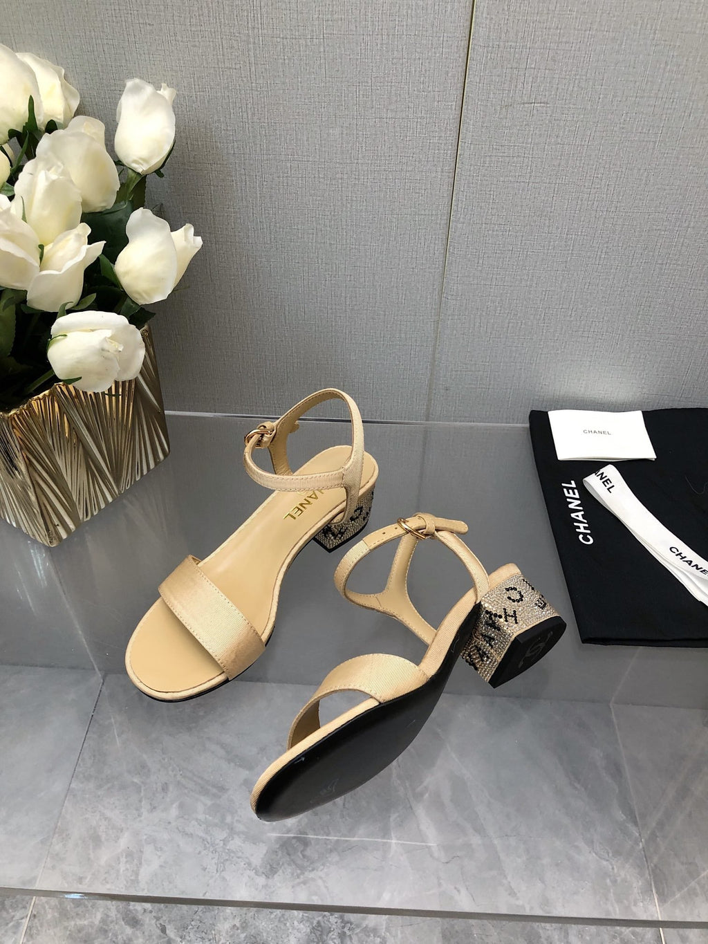 CHANEL BLOCK HEEL WITH CRYSTAL 5 CM SANDAL IN SAND BROWN FABRIC