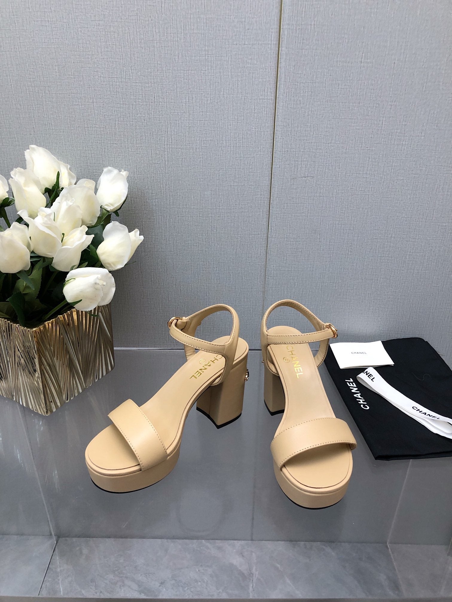 CHANEL BLOCK HEEL 9 CM SANDAL IN SAND BROWN LAMBSKIN