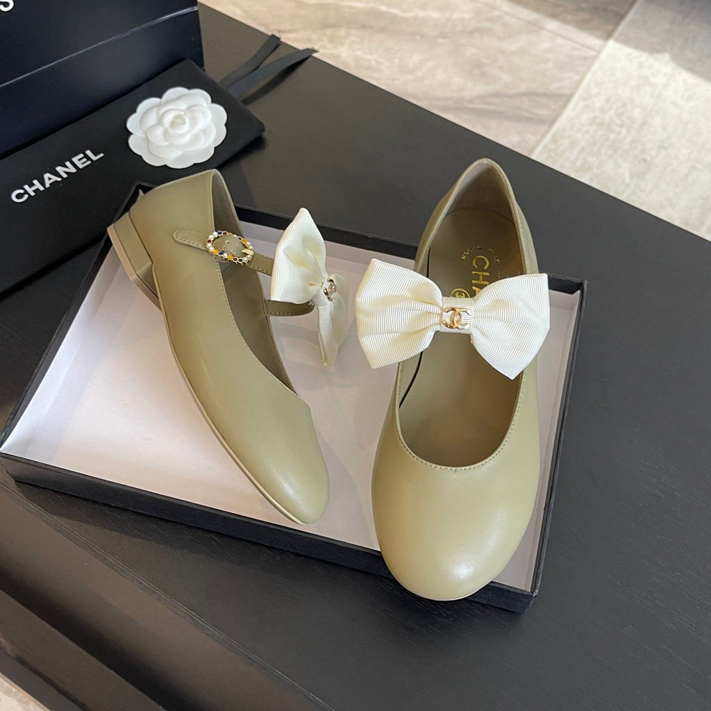 CHANEL BALLET FLAT ECRU BEIGE LAMBSKIN WITH WHITE BOW
