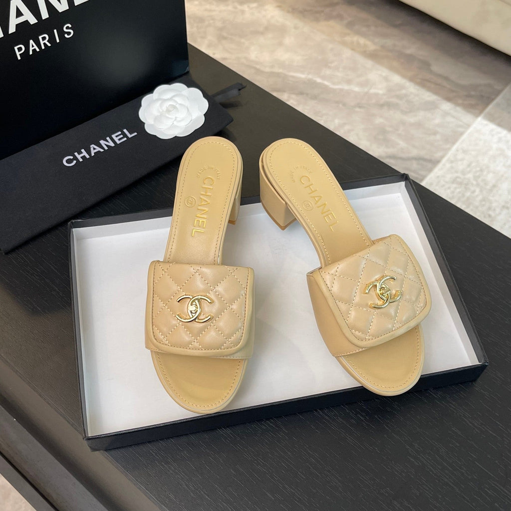 CHANEL MID-HEEL 5 CM MULE IN TUSCAN BEIGE LAMBSKIN