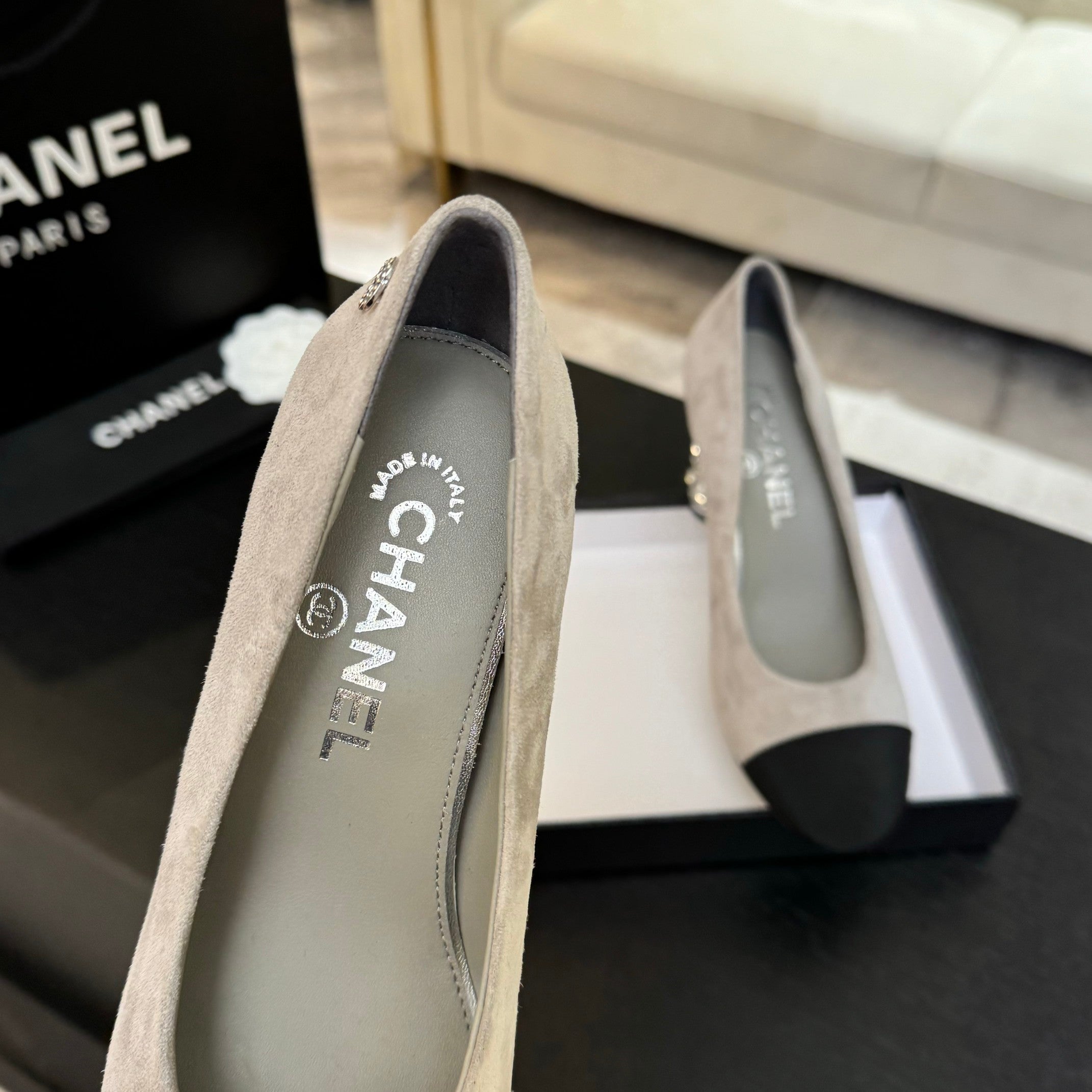CHANEL HIGH HEEL 85 MM SANDALS IN PALE GRAY SUEDE AND BLACK FABRIC