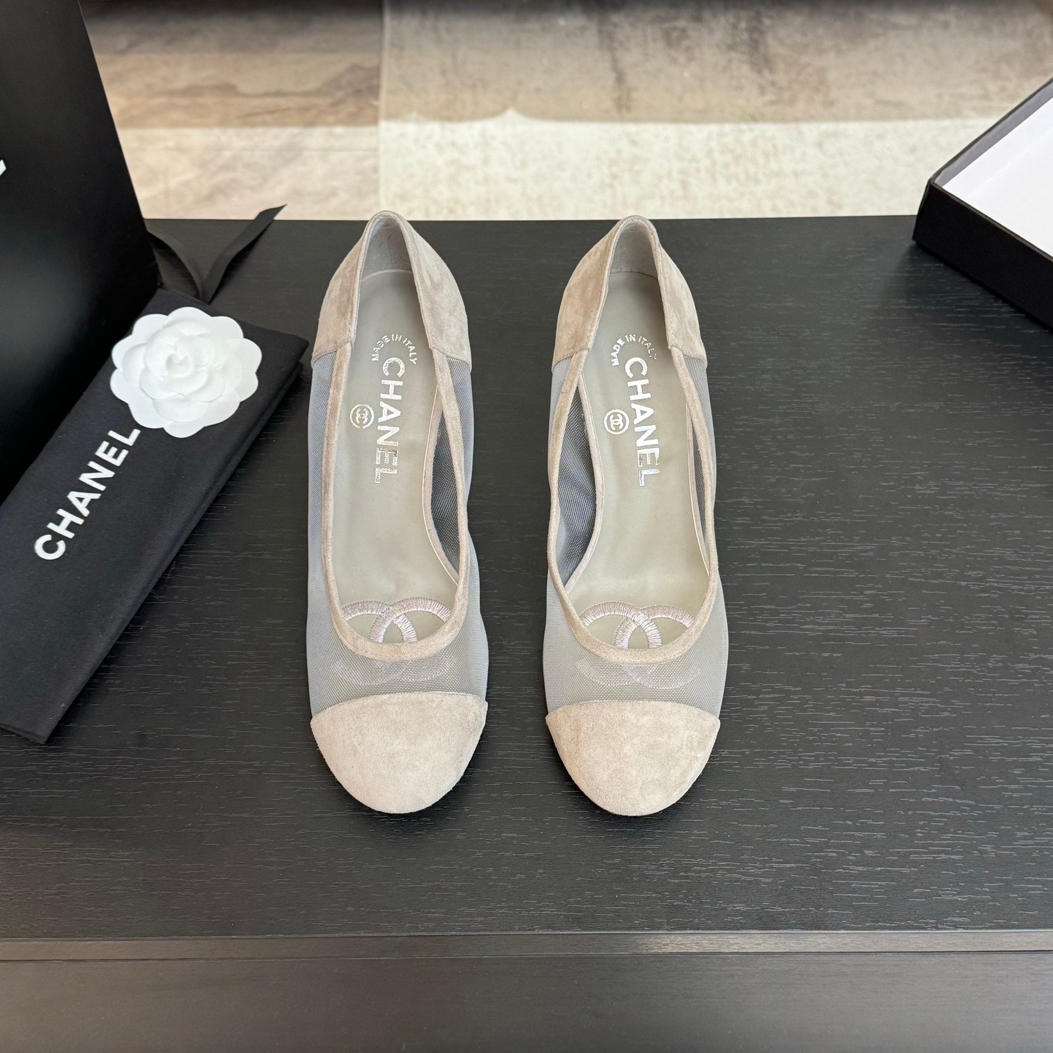CHANEL HIGH HEEL 85 MM SANDALS IN PALE GRAY SUEDE AND MESH