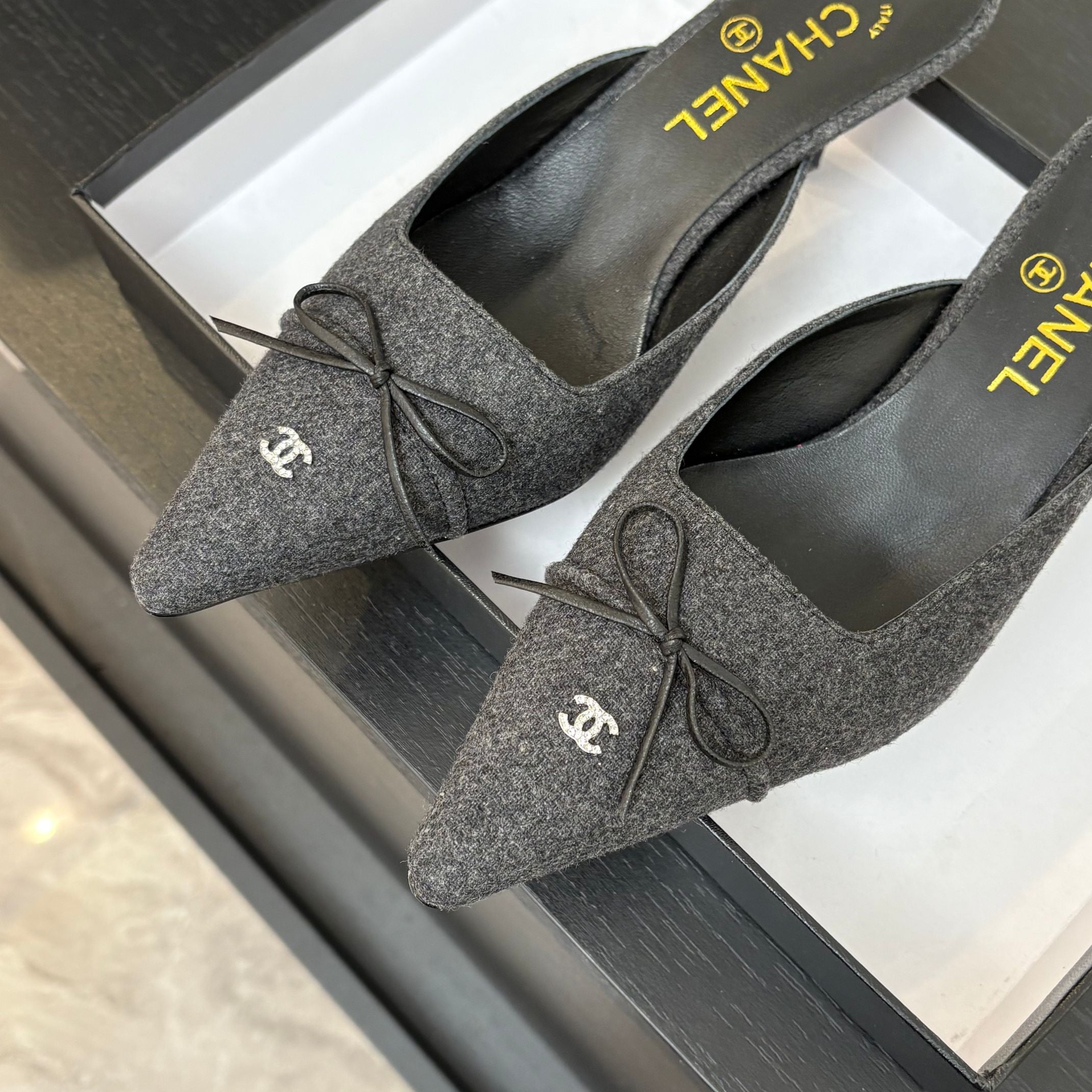 CHANEL HIGH HEEL MULE 65 MM IN MOUSE GRAY FELT COTH