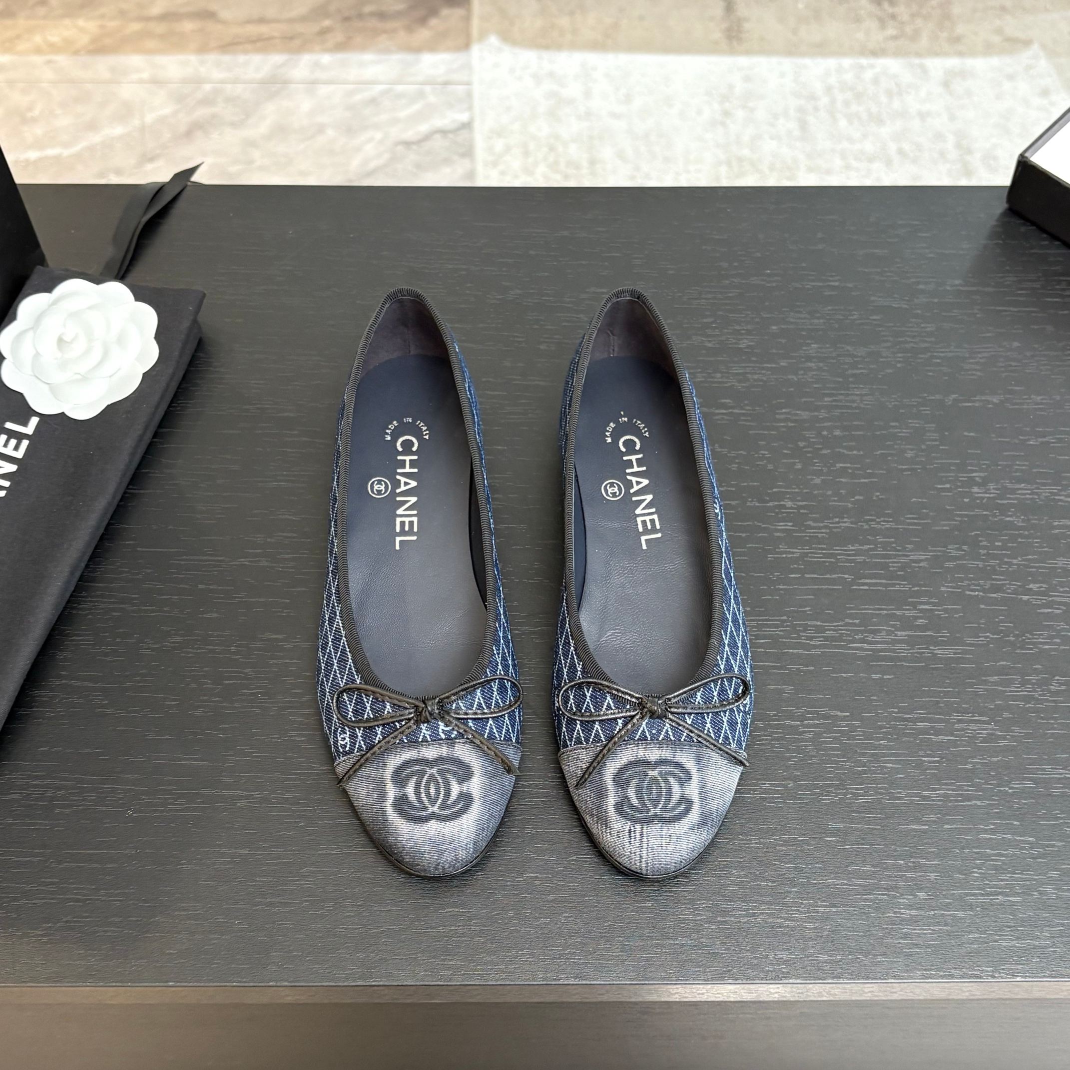 CHANEL BALLET FLATS IN AEGEAN BLUE MONOGRAM DENIM