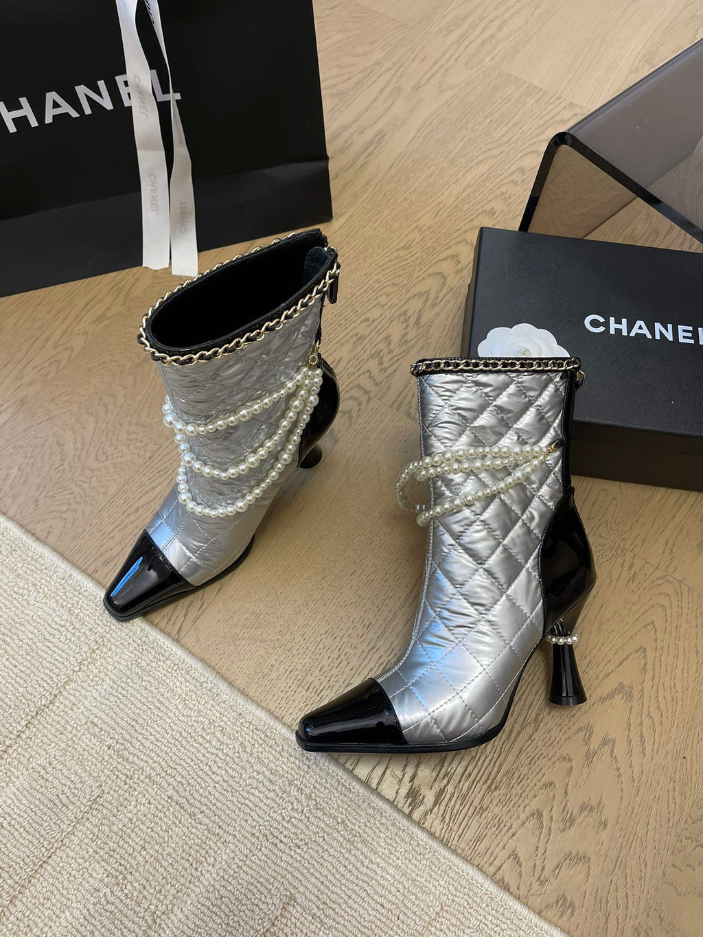 CHANEL HIGH HEELS 8CM BOOTS IN SILVER MIX BLACK CALFSKIN WITH PEARL CHAIN