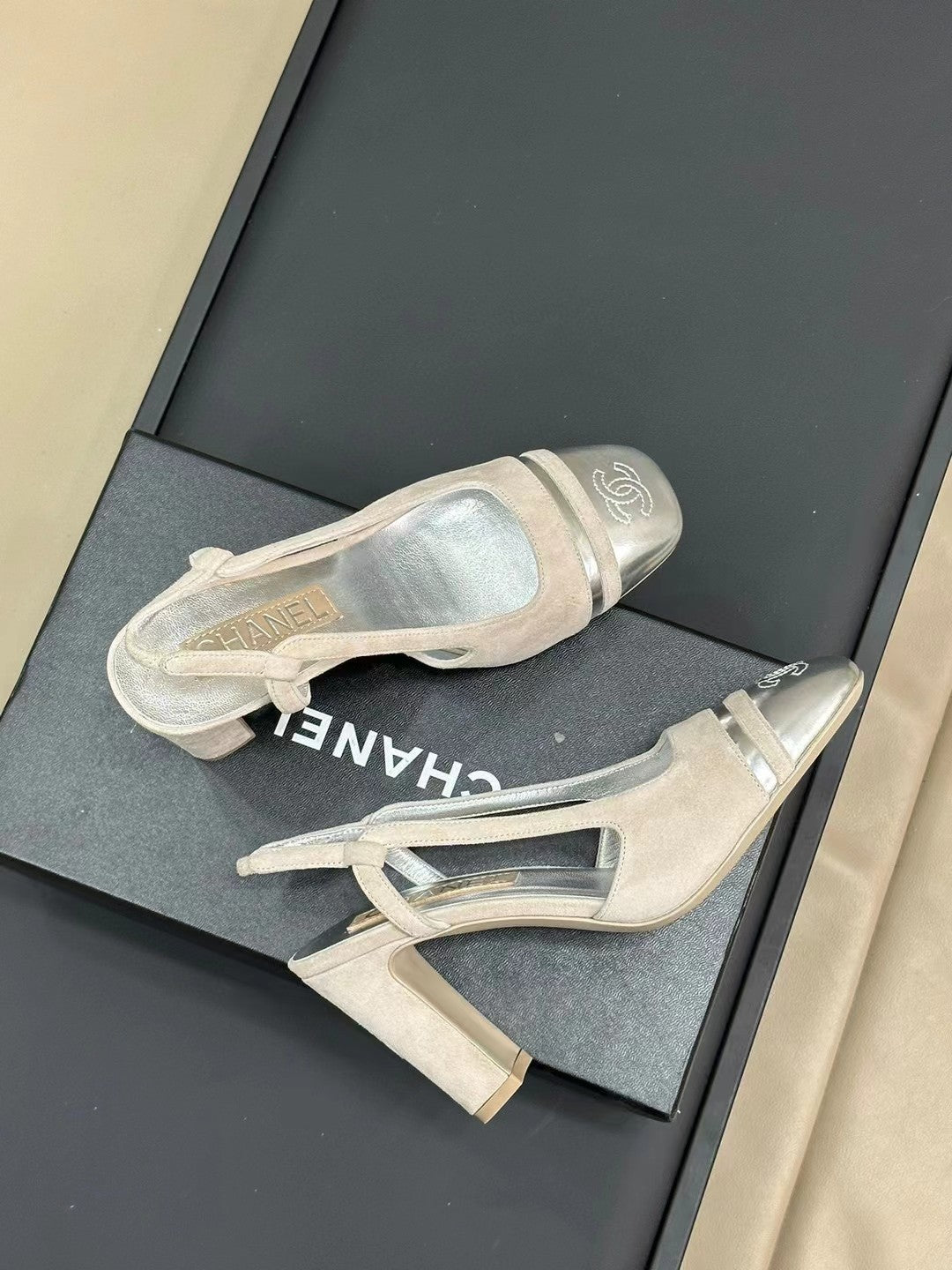 CHANEL HIGH SLINGBACKS IN GREY SUEDE AND SILVER LAMBSKIN