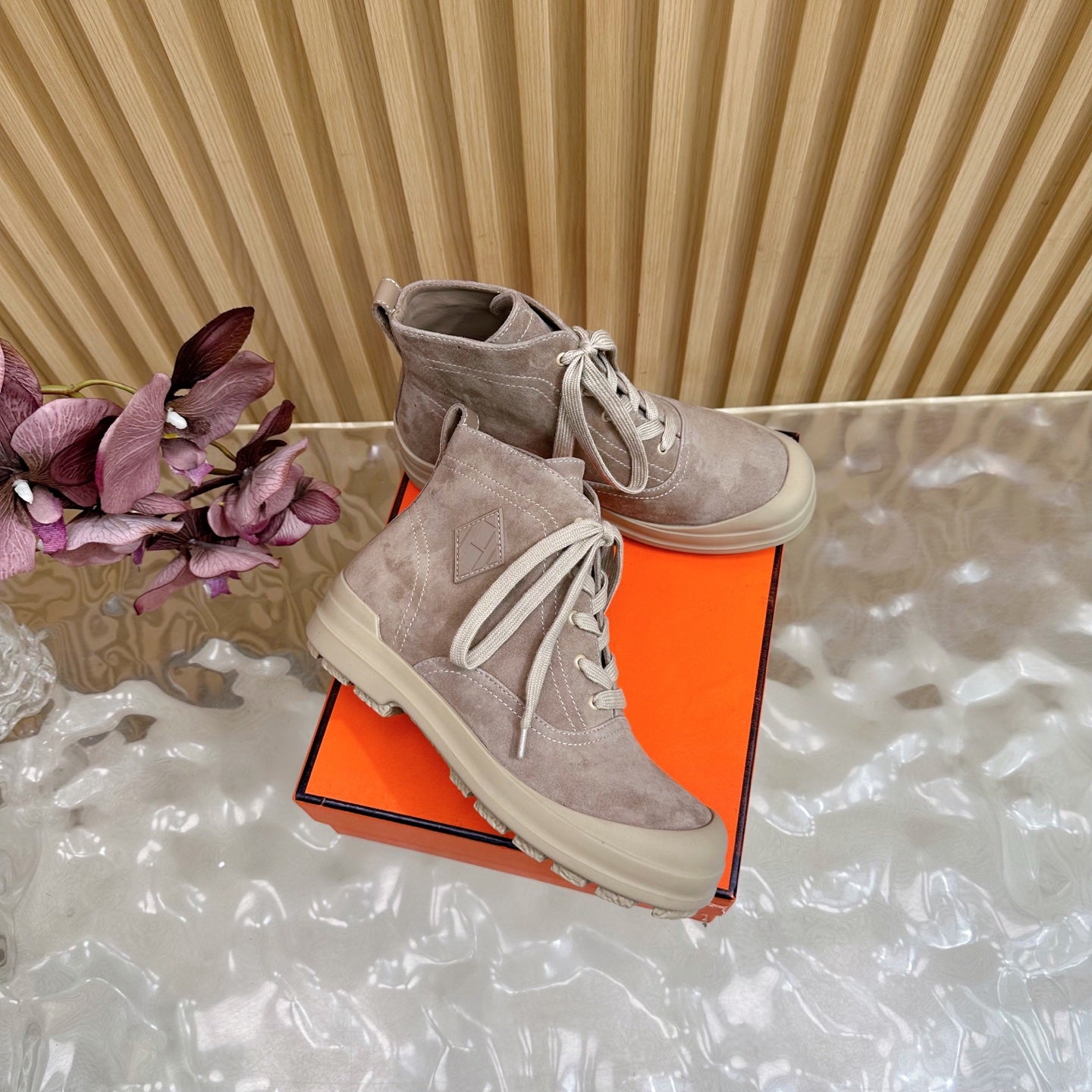 HERMES 25S KOOLER ANKLE BOOTS IN DUSTY BEIGE SUEDE