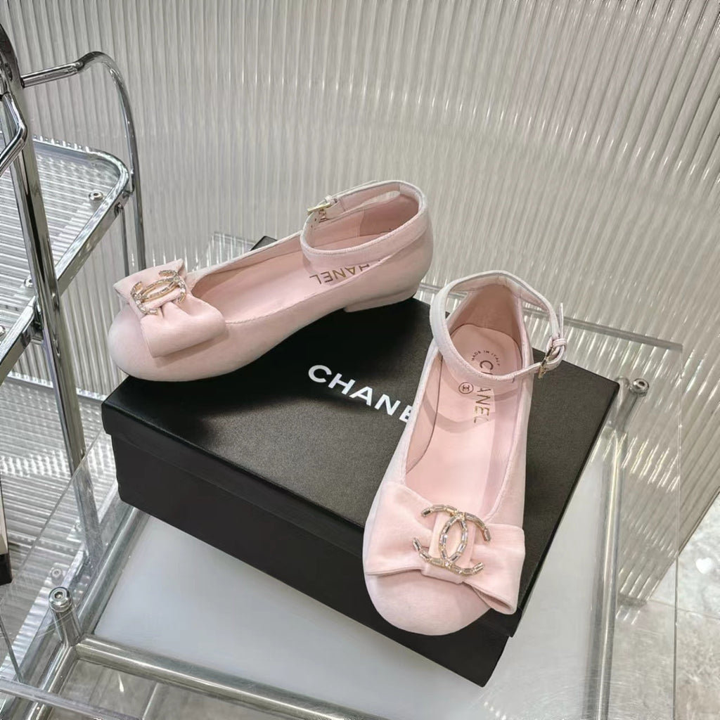 CHANEL BOW MARY JANE SHOES IN PASTEL PINK VELVET