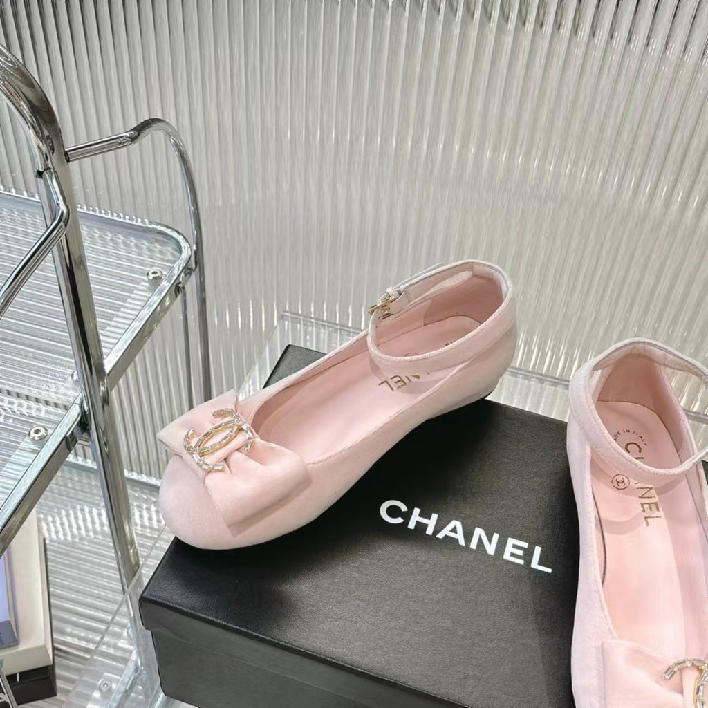 CHANEL BOW MARY JANE SHOES IN PASTEL PINK VELVET