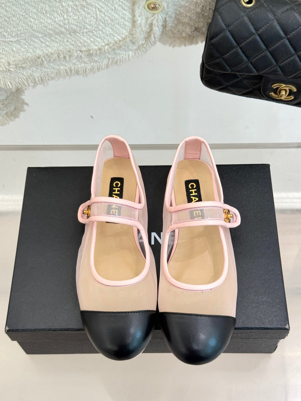 CHANEL FLAT SHOES IN PINK MESH AND BLACK LAMBSKIN