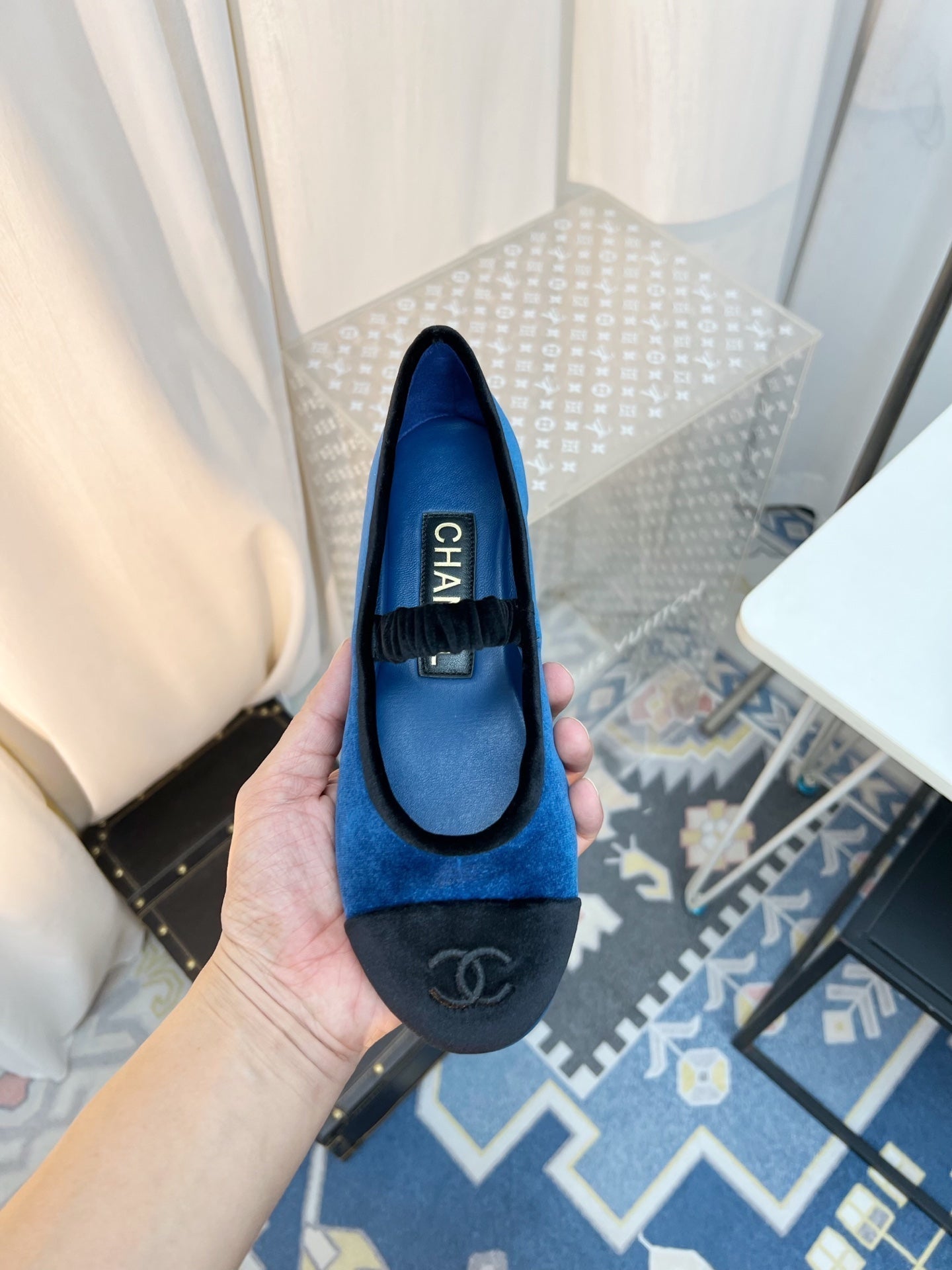 CHANEL MARY JANE FLAT IN COBALT BLUE AND BLACK VELVET
