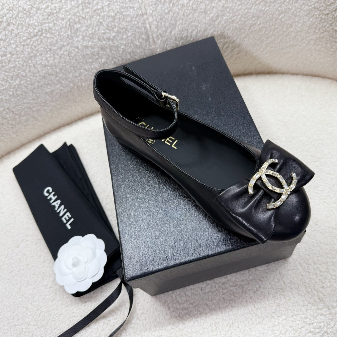 CHANEL MARY JANE BOW SHOES IN BLACK LAMBSKIN