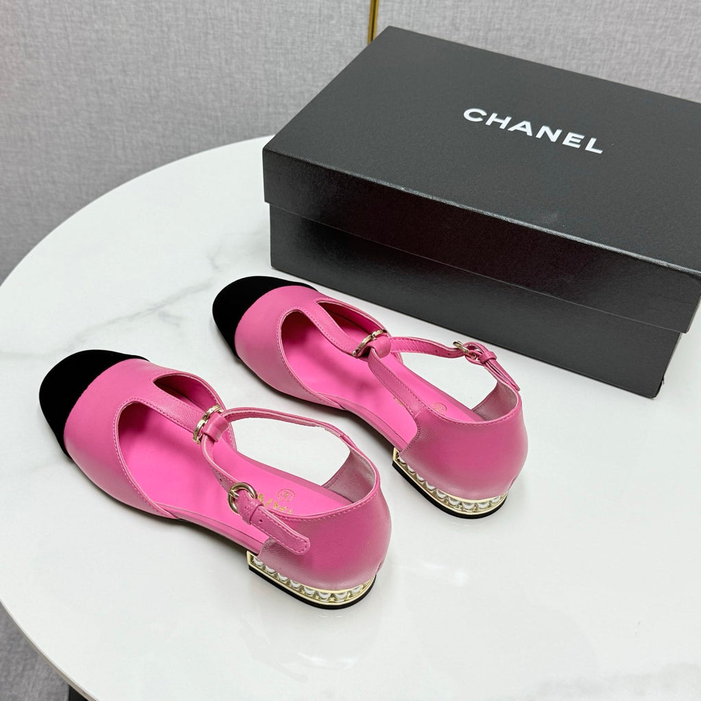 CHANEL MARY JANE 25S IN PINK LAMBSKIN AND BLACK SUEDE WITH PEARL HEEL