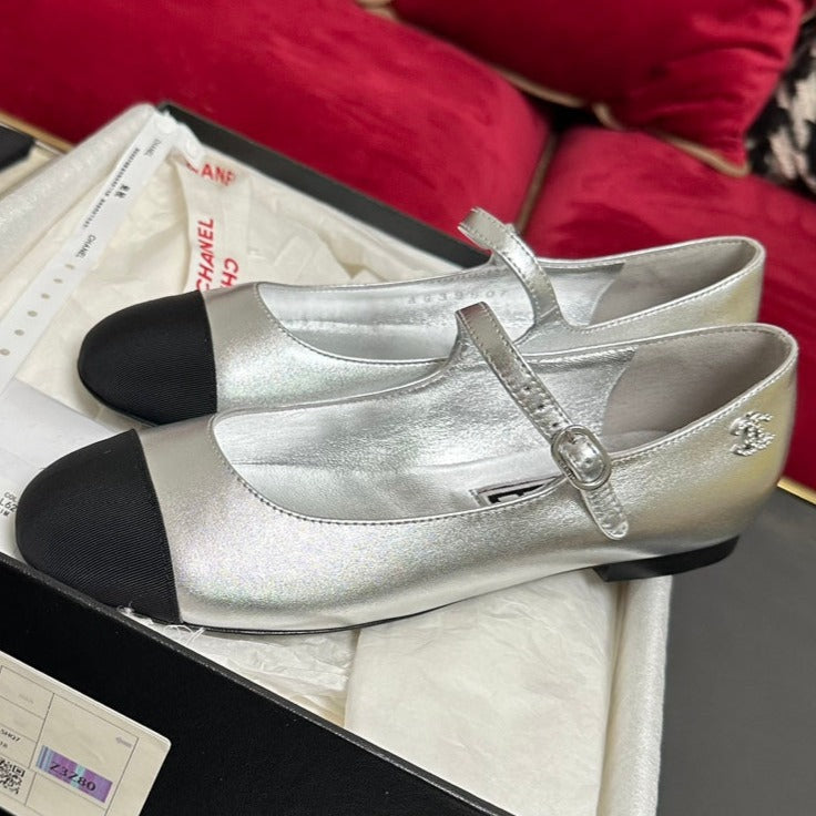 CHANEL MARY JANE ROUND TOE IN SILVER CALFSKIN AND BLACK SATIN
