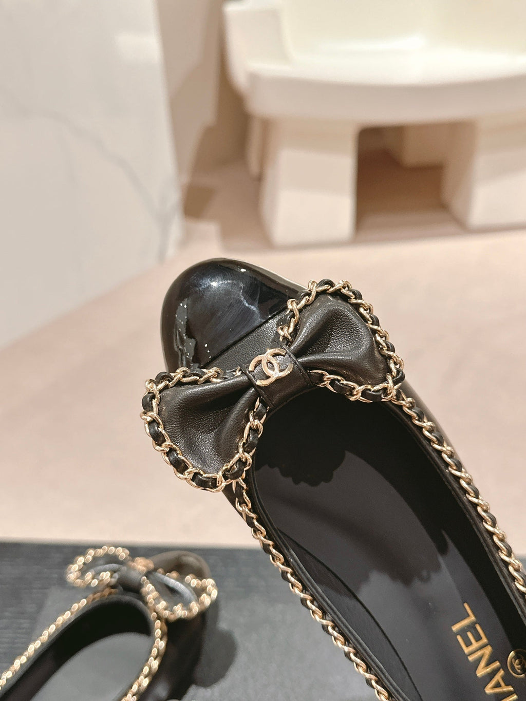 CHANEL BOWKNOT BALLET FLAT IN BLACK SHEEPSKIN