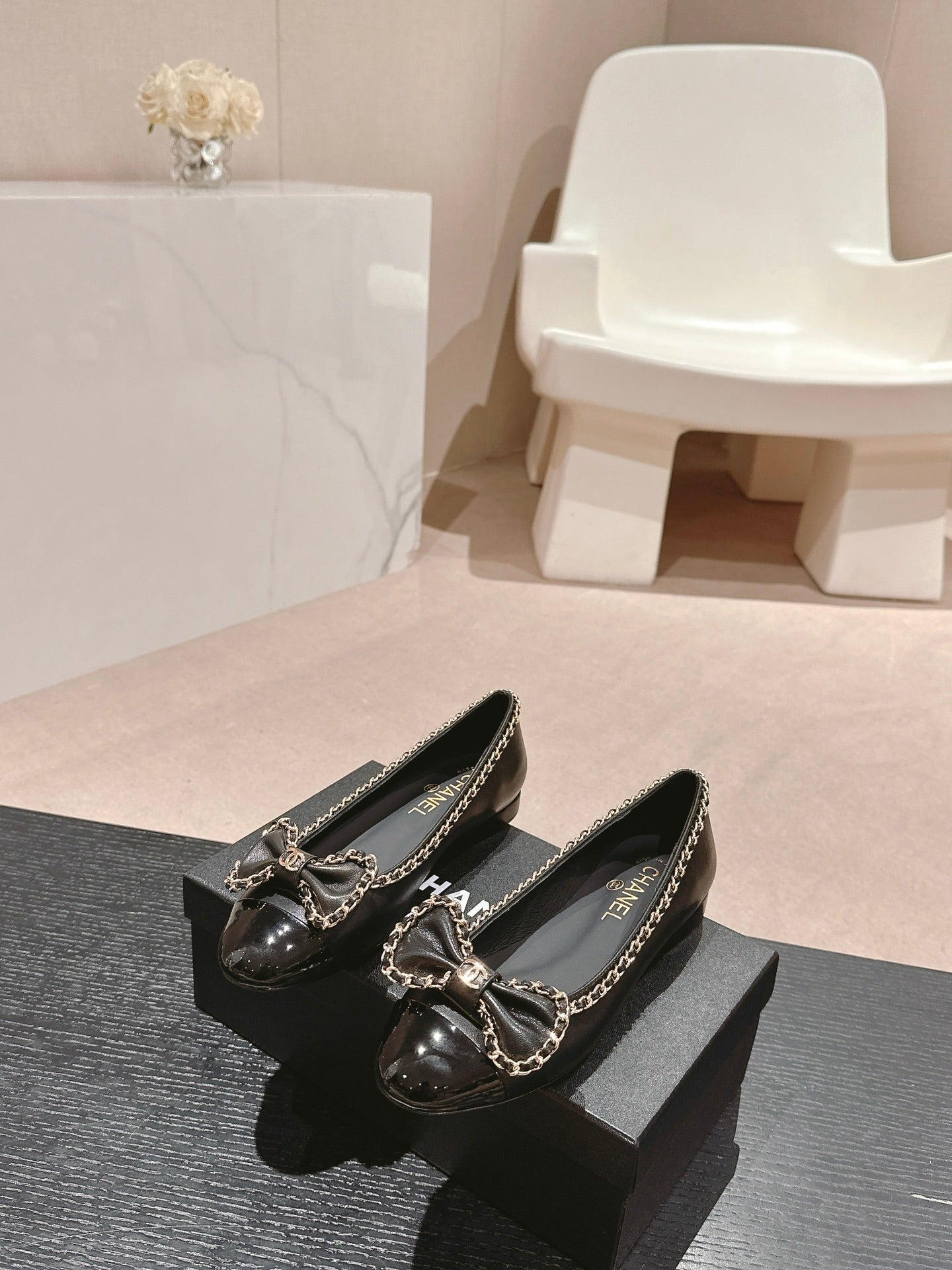 CHANEL BOWKNOT BALLET FLAT IN BLACK SHEEPSKIN
