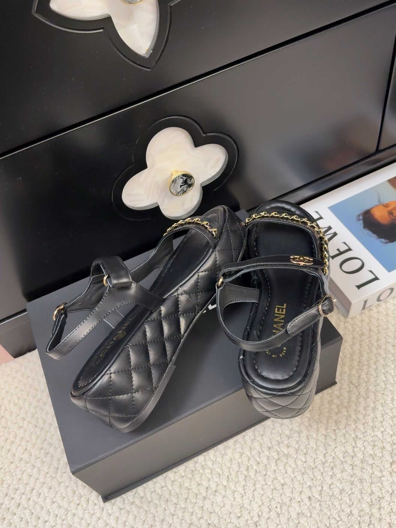 CHANEL THICK-SOLED SANDALS 55 MM IN BLACK CALFSKIN