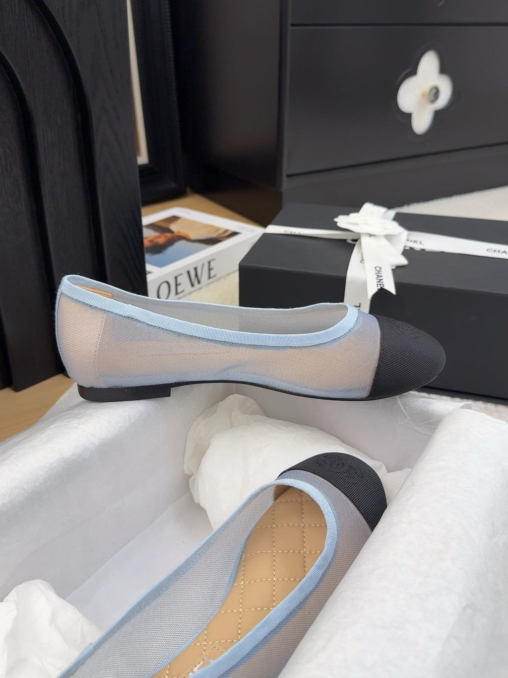 CHANEL BALLET FLAT IN BLACK FABRIC AND BABY BLUE MESH