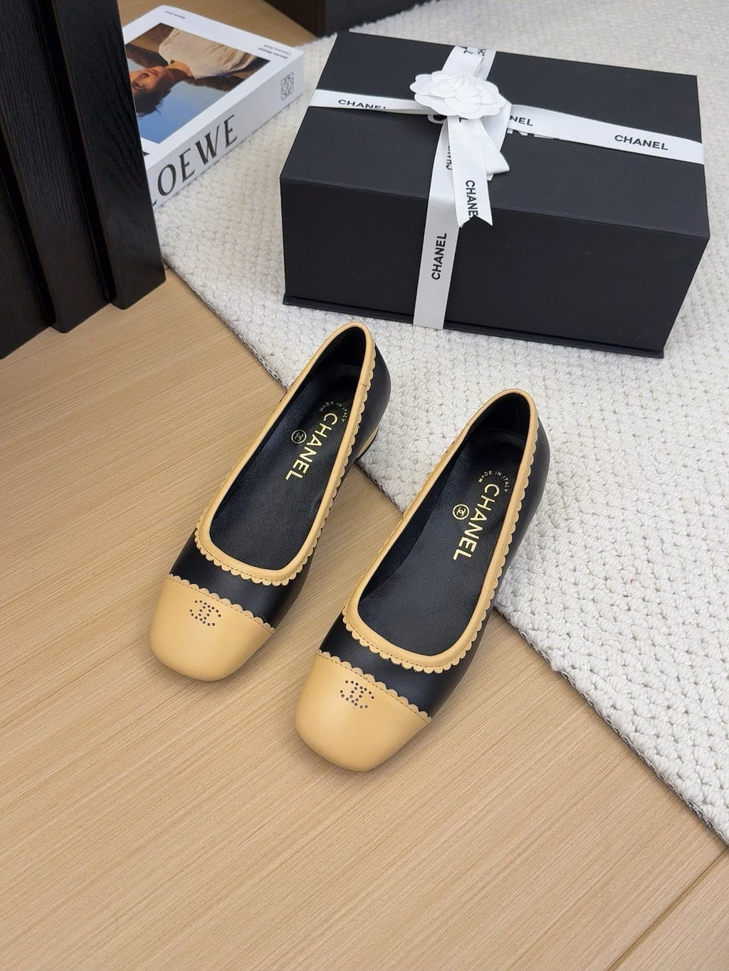 CHANEL BALLET FLAT IN BLACK MIX PEANUT BROWN CALFSKIN