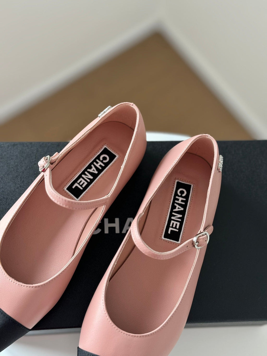 CHANEL MARY JANE LIGHT PINK MIX BLACK CALFSKIN