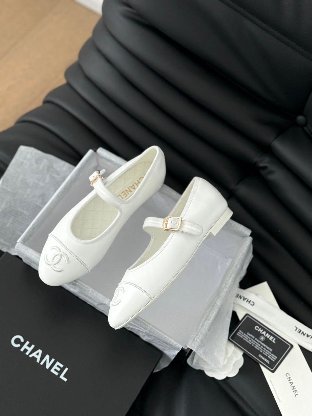 CHANEL MARY JANE SHOES IN WHITE LAMBSKIN