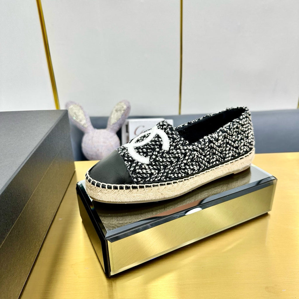 CHANEL ESPADRILLES PLATFORM 25S IN BLACK MIX WHITE TWEED