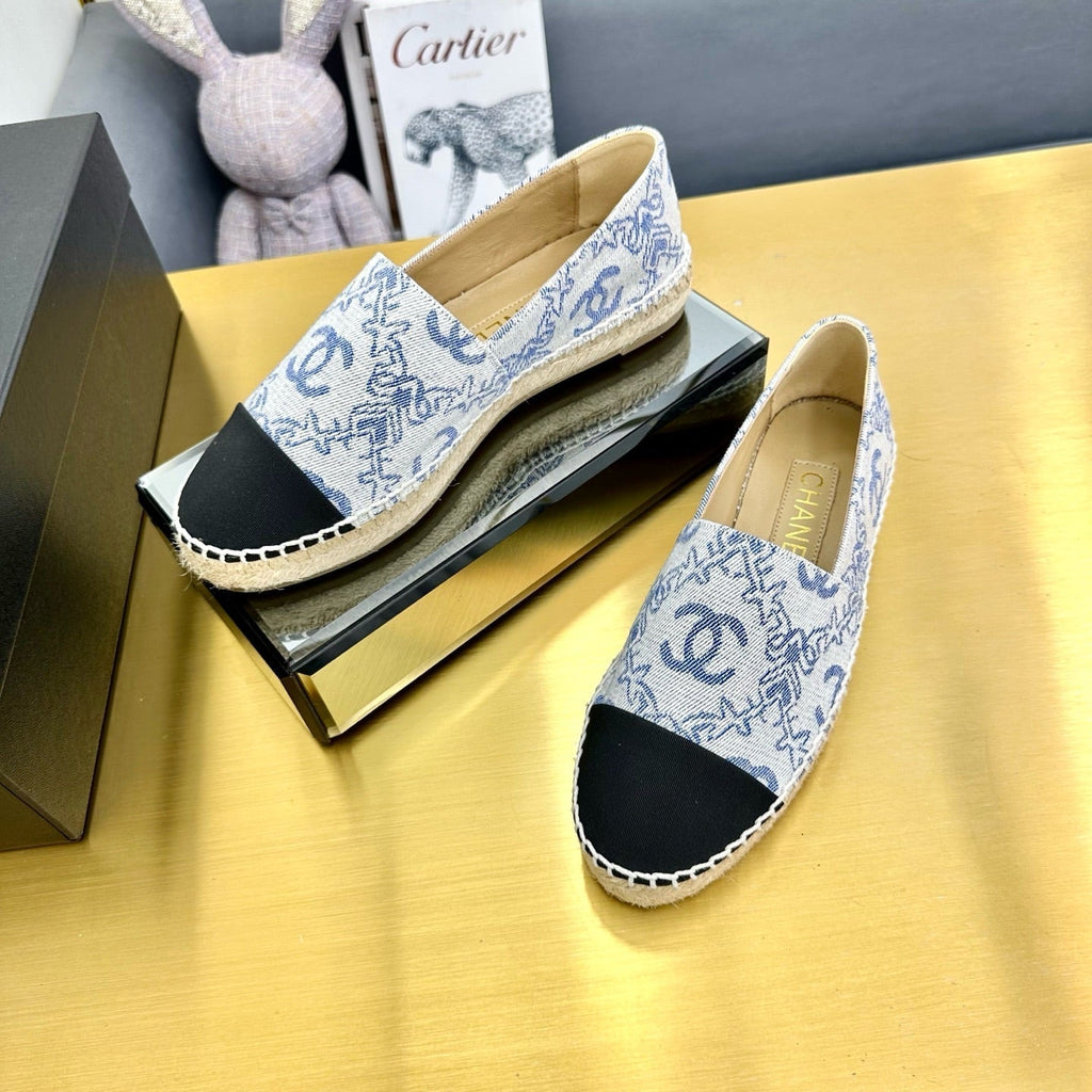 CHANEL ESPADRILLES PLATFORM IN BLUE MIX BLACK FABRIC