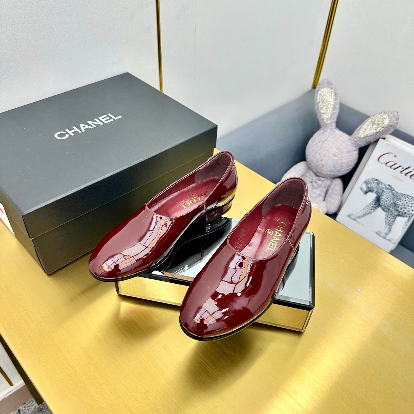 CHANEL SIMPLE FLATS 25S IN DARK RED GLOSSY LEATHER