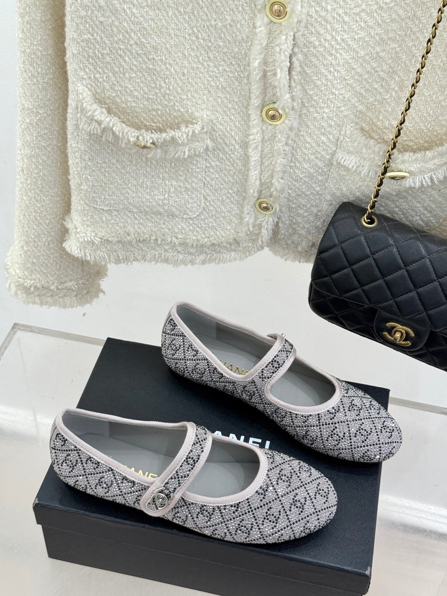 CHANEL FLAT MARY JANE 25SS IN GREY EMBELLISHED WITH RHINESTONES