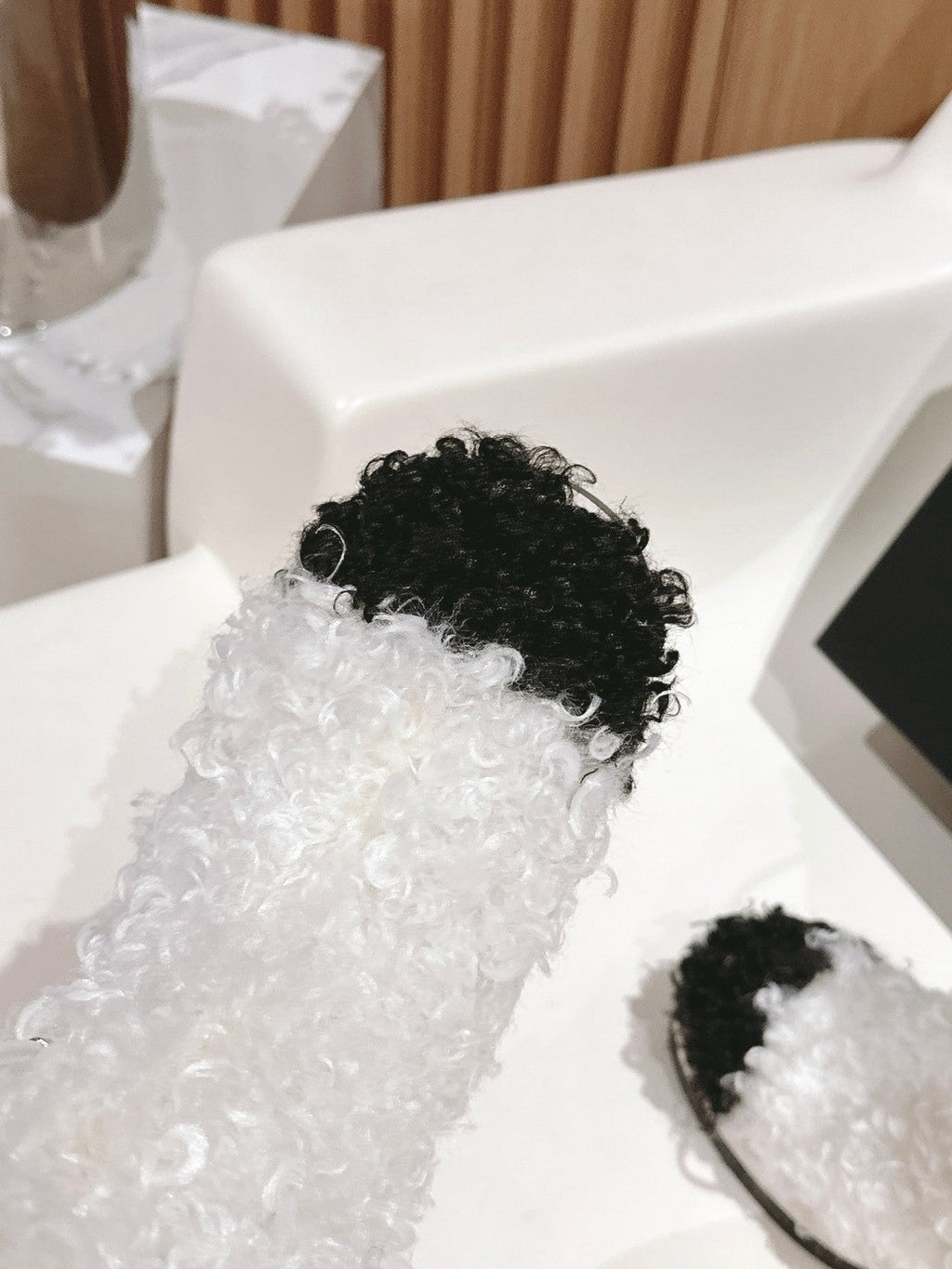 CHANEL SHORT BOOTS IN WHITE LAMB FUR AND LAMBSKIN 962188