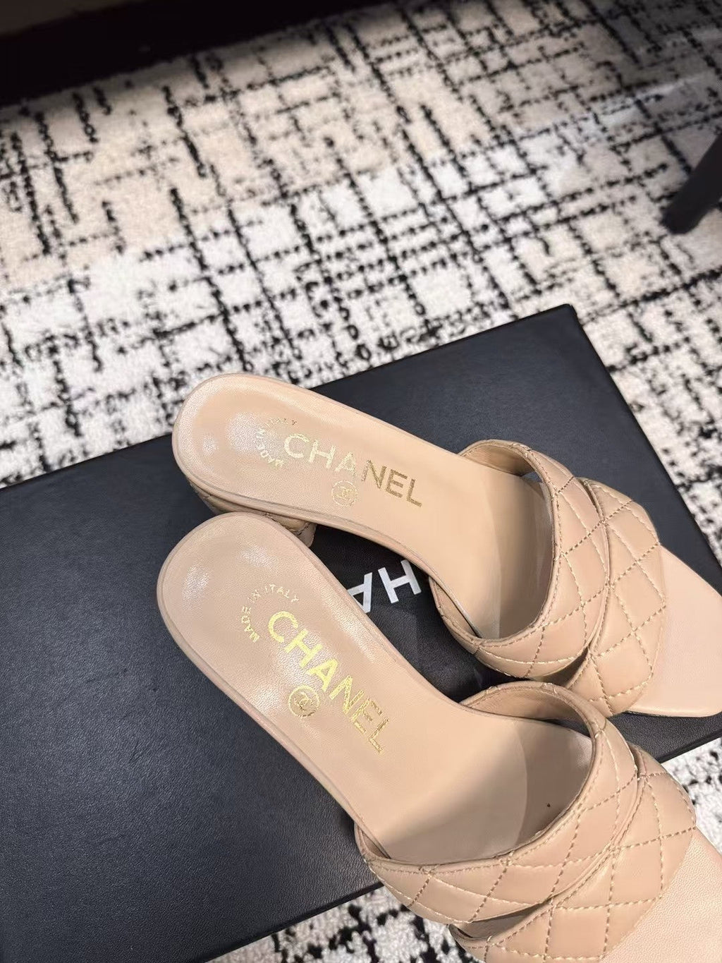 CHANEL MID HEEL MULES IN MACAROON BEIGE SHEEPSKIN